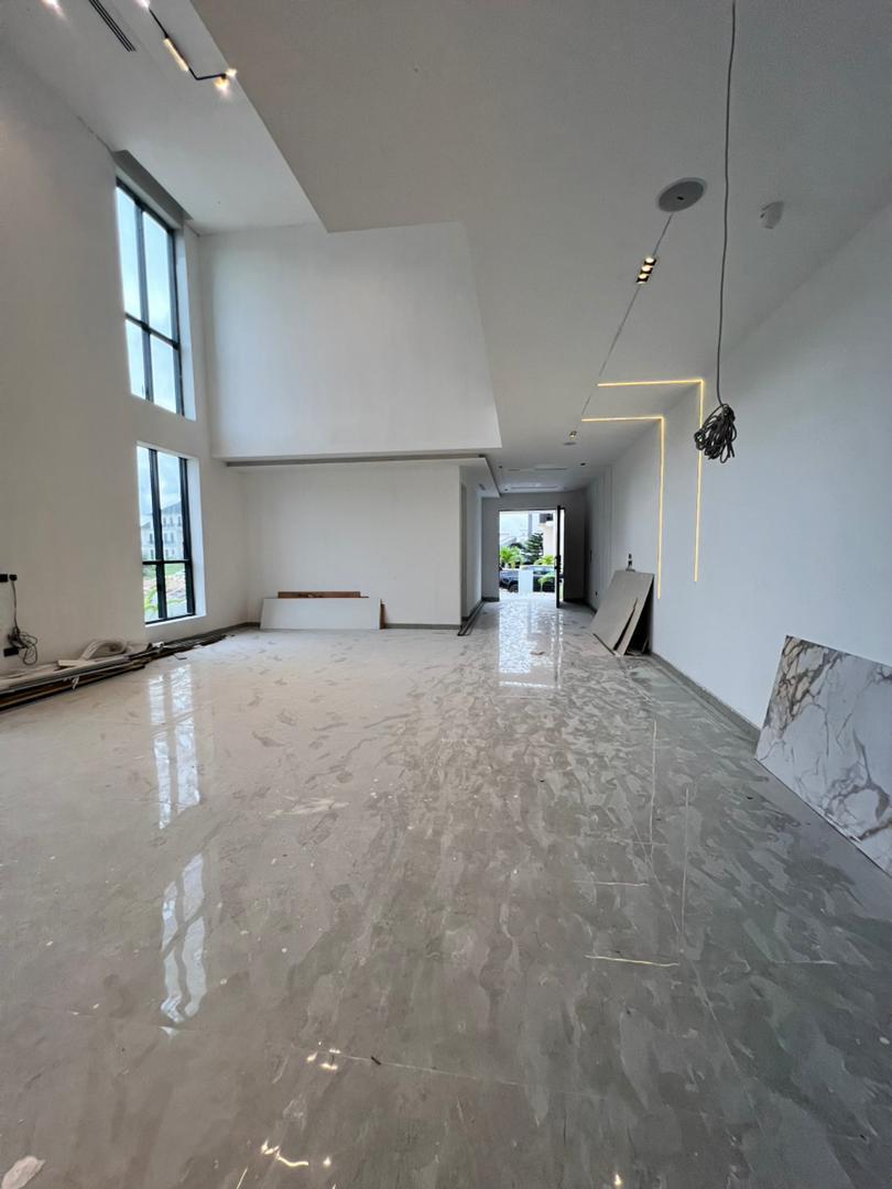Contemporary 5 bedroom semi detached with pool, elevator, rooftop terrace, gym, kitchenette & bq in an exclusive estate, photo 3